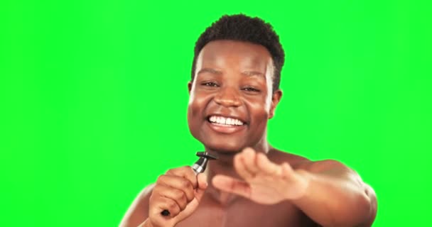 Музика Спів Бритва Чорним Чоловіком Зеленому Екрані Видалення Волосся Гоління — стокове відео