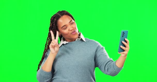 Barış Selfie Yeşil Ekran Stüdyosunda Arka Planda Hareketi Ikonu Olan — Stok video