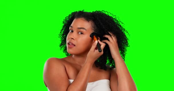 Kvinna Makeup Och Borste Med Skönhet Grön Skärm Ansikte Med — Stockvideo