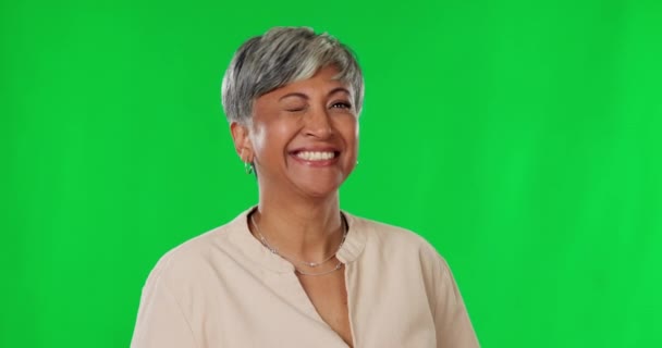 Πρόσωπο Αντίχειρες Επάνω Και Ηλικιωμένη Γυναίκα Στην Πράσινη Οθόνη Για — Αρχείο Βίντεο