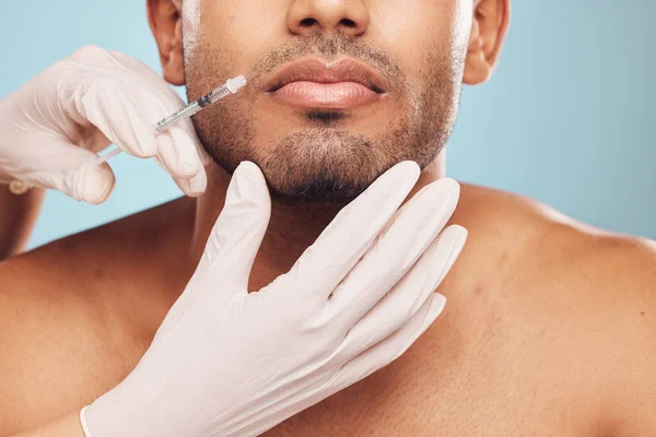 Huidverzorging Botox Mond Met Een Man Studio Een Grijze Achtergrond — Stockfoto