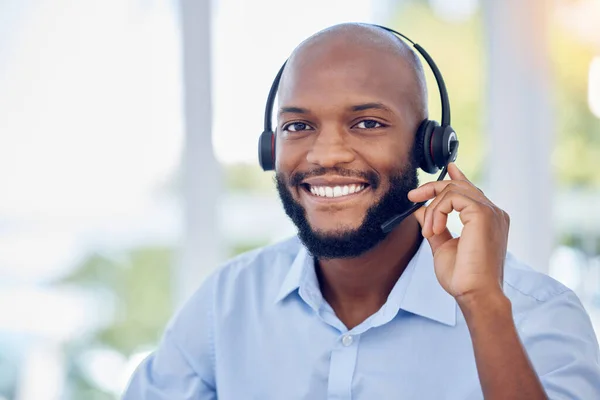 Czarny Człowiek Portret Callcenter Telefonem Skontaktuj Się Nami Komunikacja Słuchawkami — Zdjęcie stockowe