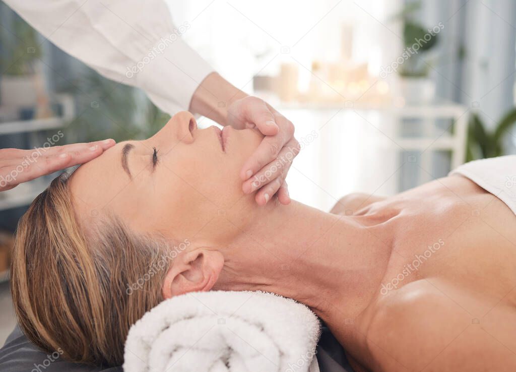 Relájese Spa Mujer Con Cuidado Piel Masajes Bienestar Con Aseo