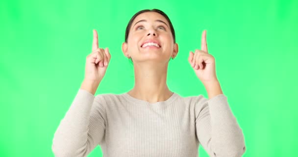 Lachen Gezicht Vrouw Groen Scherm Wijzen Naar Nieuws Kleur Van — Stockvideo