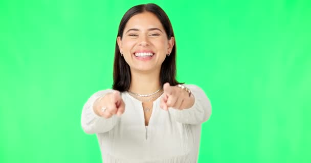 Tvář Ukazující Vás Ženu Zelenou Obrazovkou Motivaci Štěstí Pozadí Studia — Stock video