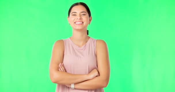 緑の画面と腕を持つ女性は スタジオの背景に交差し 運動と自信を持って女の子 肖像画 女性アスリートや健康のための自信 ワークアウトとトレーニングを持つ幸せな人 — ストック動画