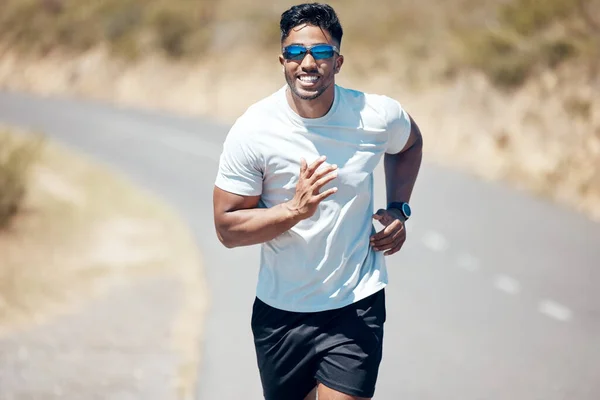 Happy Man Fitness Hardlopen Weg Voor Training Cardiotraining Training Natuur — Stockfoto
