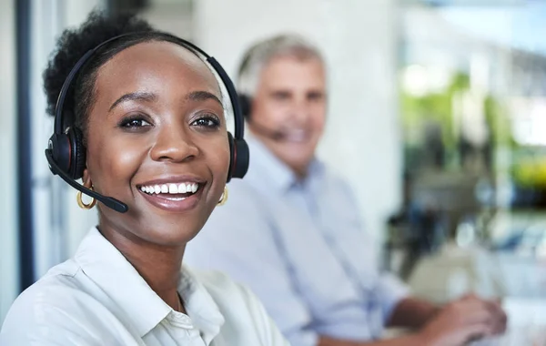 Black Woman Call Center Portrait Happy Worker Telemarketing Contact Work — Stock Photo, Image