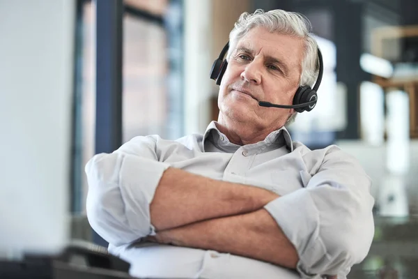 Call Center Klantenondersteuning Senior Man Het Kantoor Voor Online Hulp — Stockfoto