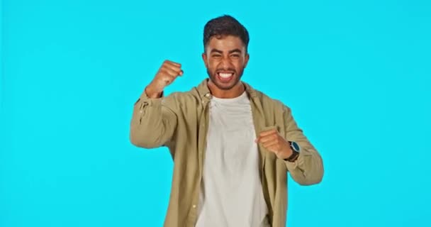 Face Winner Man Clapping Studio Isolated Blue Background Mockup Celebration — Stock Video