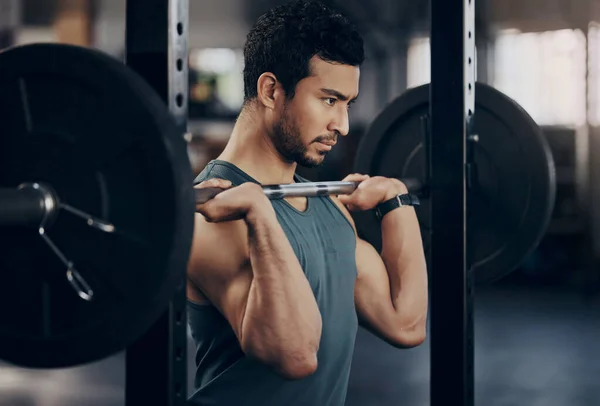 Egzersiz Egzersiz Spor Salonunda Halterli Adam Güçlü Kas Gücü Sağlık — Stok fotoğraf