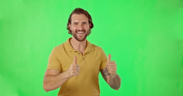 Hombre Danza Pulgares Hacia Arriba Por Pantalla Verde Con Cara — Vídeos de Stock