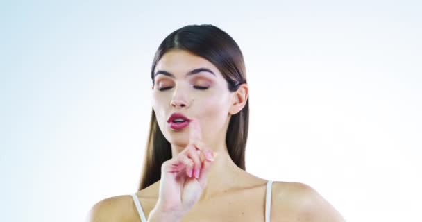 Kvinna Ansikte Nej Och Finger Gest Studio Med Protest Vägra — Stockvideo