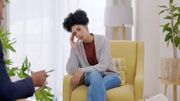 Mujer Consejera Psicóloga Consultando Paciente Para Depresión Apoyo Salud Mental — Vídeo de stock