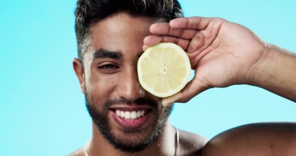 Skincare Lemon Face Man Studio Beauty Wellness Citrus Treatment Blue — Stock Video