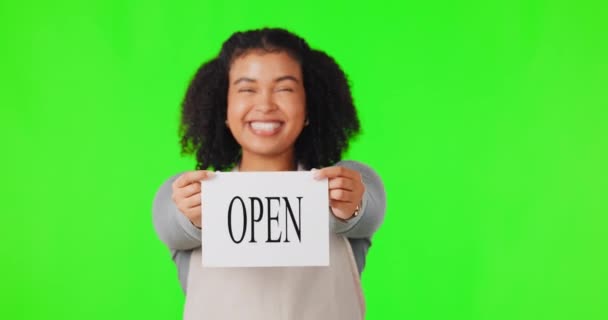 Mujer Feliz Signo Abierto Pantalla Verde Publicidad Pequeñas Empresas Contra — Vídeo de stock