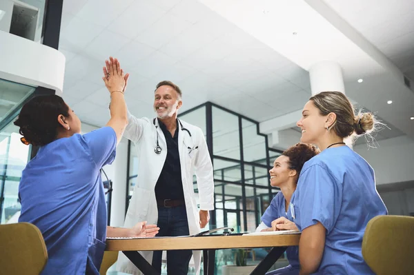 Improving Healthcare Outcomes Together Team Doctors Giving Each Other High — Stock Photo, Image