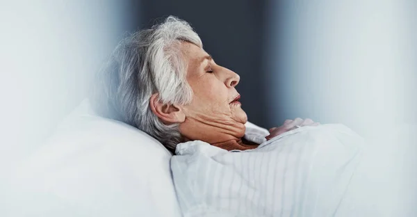 Shes Getting Worse Everyday High Angle Shot Sickly Senior Woman — Stock Photo, Image