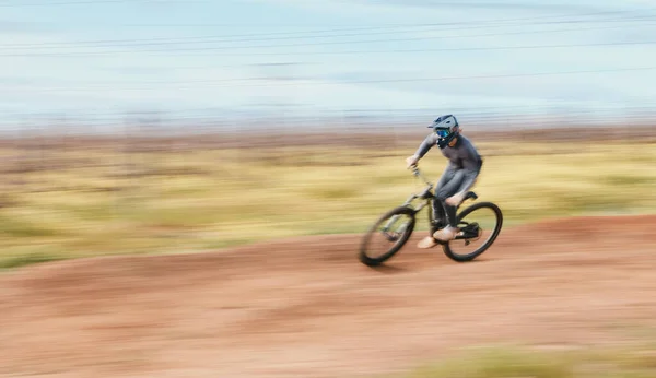 Esportes Borrão Homem Andando Bicicleta Treinamento Natureza Para Uma Corrida — Fotografia de Stock