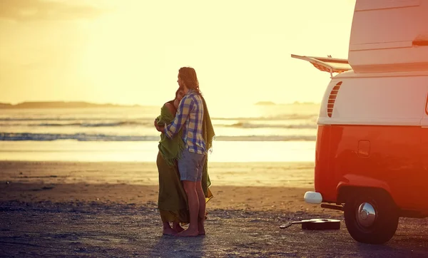 Liebe Tief Wie Der Ozean Ein Liebevolles Junges Paar Strand — Stockfoto