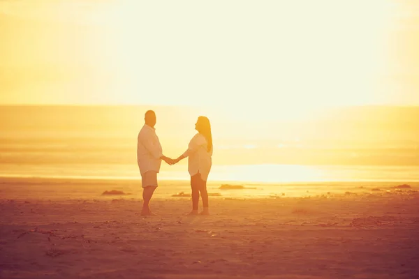 Paradise Wherever You Full Length Shot Affectionate Mature Couple Standing — Stock Photo, Image