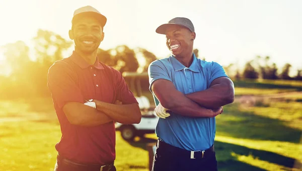 Golf Onze Favoriete Baan Twee Vrienden Die Samen Een Golfbaan — Stockfoto