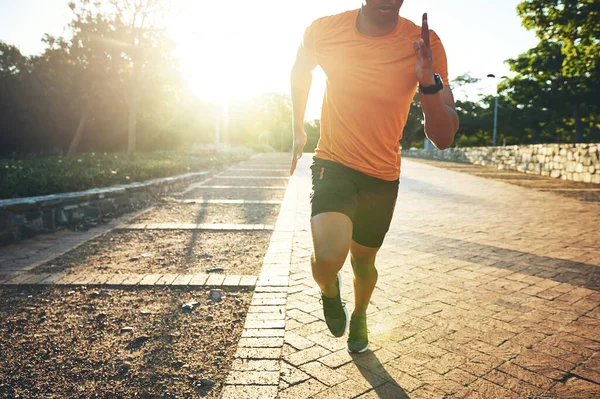 Egzersiz Zamanınıza Eklenir Ondan Almazsınız Genç Bir Adam Koşuya Çıktı — Stok fotoğraf