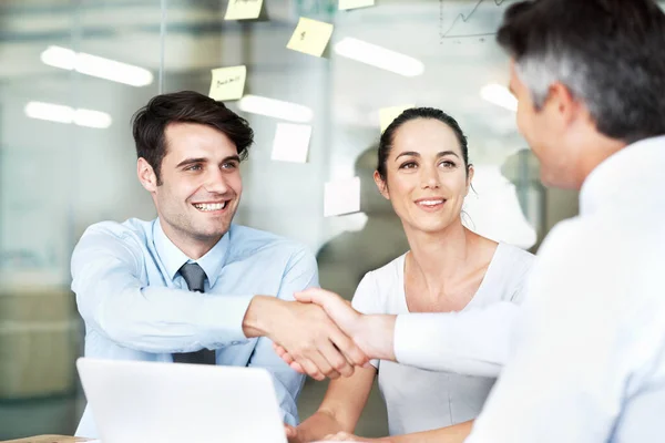 Ansiosos Para Trabalhar Juntos Futuro Empresários Sorridentes Concluindo Uma Reunião — Fotografia de Stock