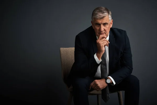 You Learn Lot Experience Studio Shot Mature Businessman Posing Grey — Stock Photo, Image