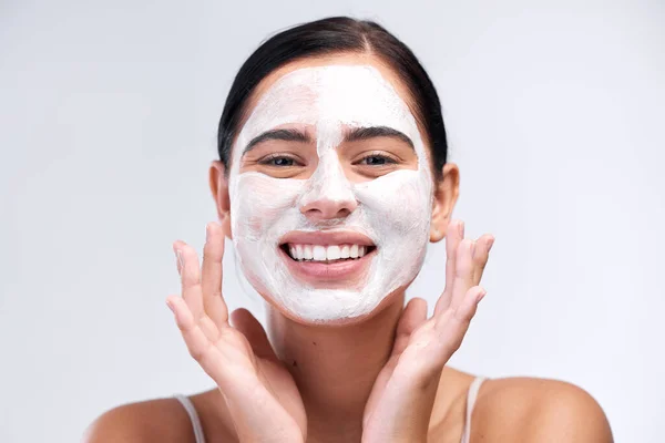 Skincare Masker Wajah Dan Potret Seorang Wanita Studio Untuk Rutinitas — Stok Foto