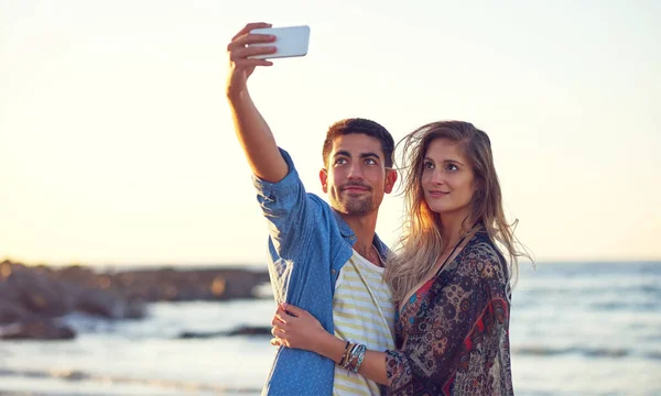 Sol Salido También Los Selfies Una Feliz Pareja Joven Tomando —  Fotos de Stock