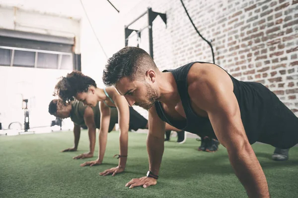 Bir Fitness Grubunun Parçası Olmak Kendimizi Adamamıza Yardımcı Olur Spor — Stok fotoğraf