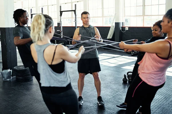 You Can Right Support Fitness Group Working Out Resistance Bands — Stock Photo, Image