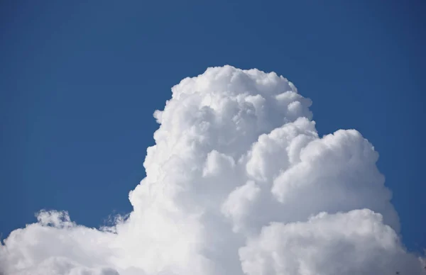 Φύση Mockup Και Περιβάλλον Σύννεφα Στον Γαλάζιο Ουρανό Για Τον — Φωτογραφία Αρχείου