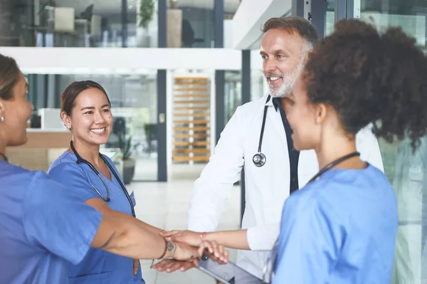 Were Unstoppable Were Together Diverse Group Healthcare Professionals Standing Huddled — Stock Photo, Image