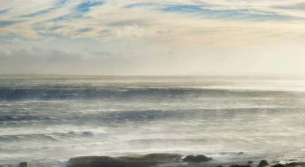 Víz Napfelkelte Hullámok Vagy Felhők Természetben Vagy Szabadban Nyaralni Pihenni — Stock Fotó