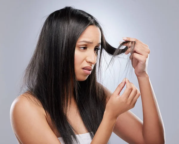 Saç Problemi Hasar Kırık Uçlar Saç Bakımı Krizi Zayıf Bahşişlerden — Stok fotoğraf