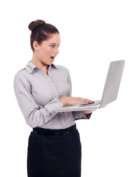 Laptop Studio Verrassing Corporate Vrouw Geschokt Zakelijke Kennisgeving Mail Aankondiging — Stockfoto