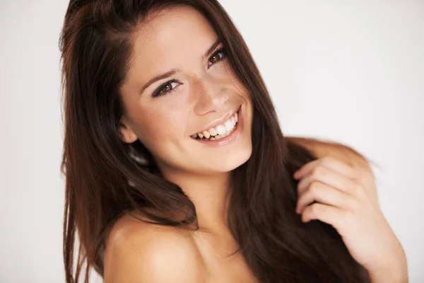 Portret Huidverzorging Glimlach Met Een Modelvrouw Studio Een Witte Achtergrond — Stockfoto