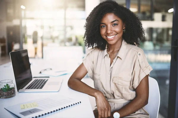 Make Happen Portrait Young Businesswoman Working Modern Office — Stock Photo, Image