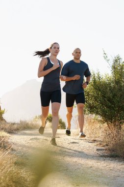 Sabah sporu, spor yapmak için spor yapmak ya da birlikte sağlık ve sağlık için sabah egzersizi yapmak. Spor, erkek ve kadın koşucu atlet ile spor ve enerji eğitimi için koşuyor.