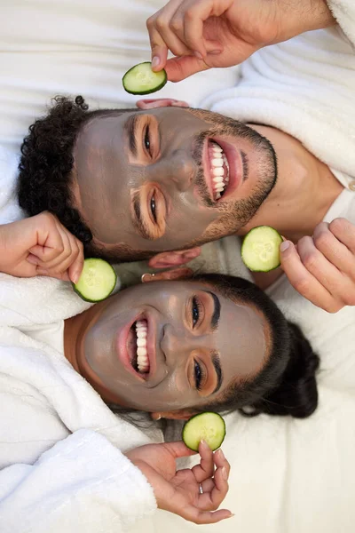 Wajah Spa Dan Senyum Dengan Potret Pasangan Untuk Perawatan Kulit — Stok Foto