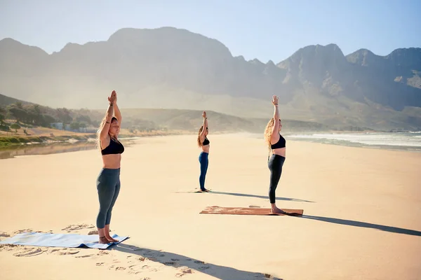 Zonder Yoga Zou Het Leven Niets Zijn Drie Jonge Vrouwen — Stockfoto