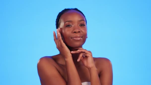 Yüz Siyah Kadın Güzellik Için Kozmetik Doğal Vücut Bakımı Mavi — Stok video