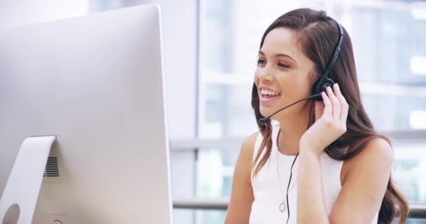 Call Center Frau Und Kommunikation Computer Für Telemarketing Fragen Kundenservice — Stockvideo