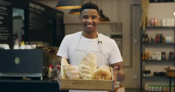 Pekařství Košík Tvář Pekaře Kavárně Připravené Pro Podávání Jídla Chleba — Stock video