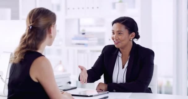 Apretón Manos Contratación Mujer Negocios Una Entrevista Trabajo Proceso Reunión — Vídeo de stock