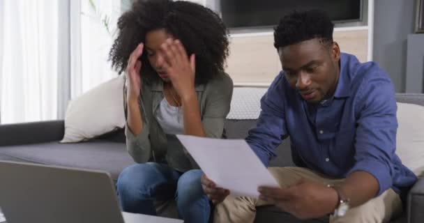 Frustrated Black Couple Finance Document Debt Budget Planning Expenses Bills — Stock Video