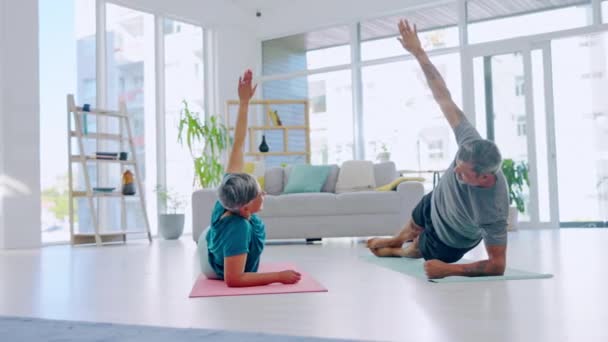 Yoga Meditación Estiramiento Pareja Mayor Ejercicio Entrenamiento Casa Estilo Vida — Vídeo de stock