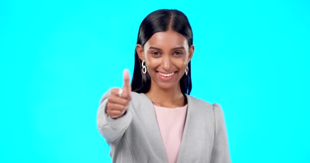 Tummen Upp Perfekt Och Glad Affärskvinna Gör Acceptera Hand Gest — Stockvideo